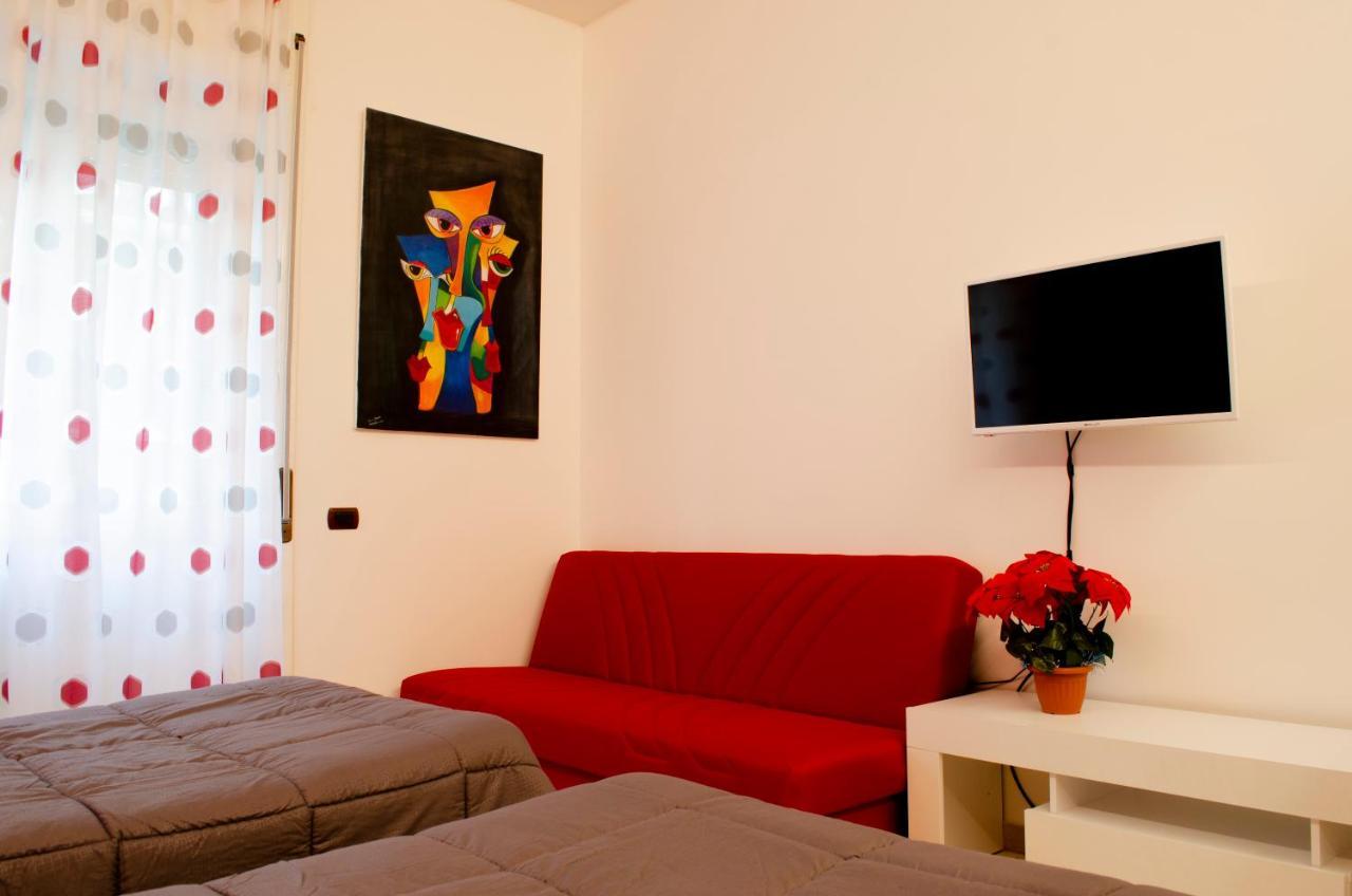 Primopiano Holiday House Salerno Bagian luar foto